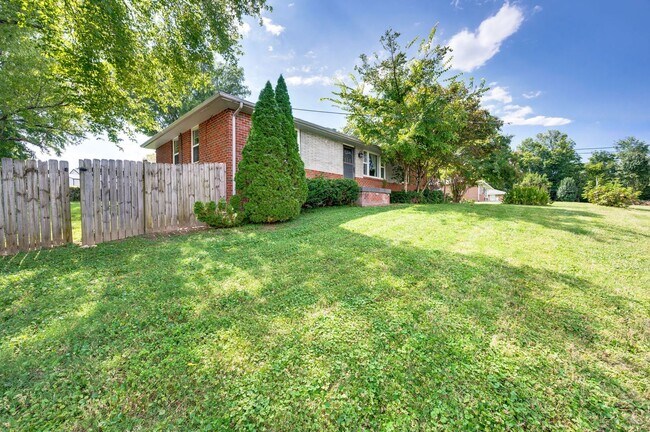 Foto del edificio - Beautifully Updated 3BR/1.5BA Home in Cove...