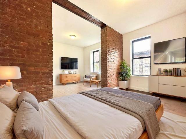 Primary Photo - 2 bedroom in NEW YORK NY 10027