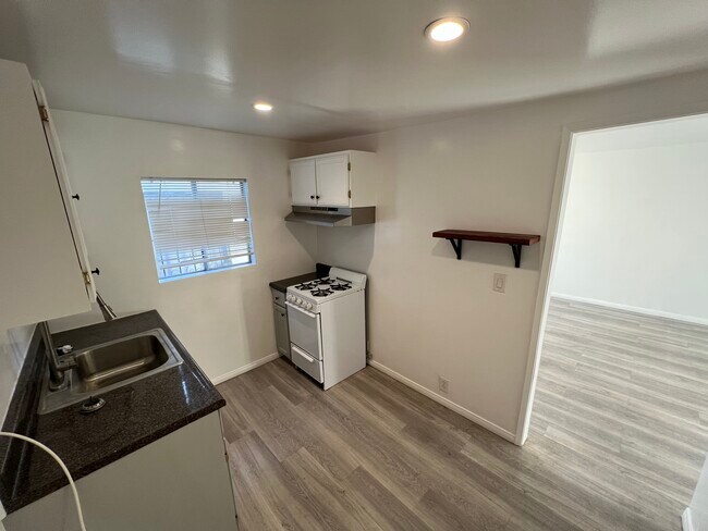 Foto del edificio - 219 E 84th Pl