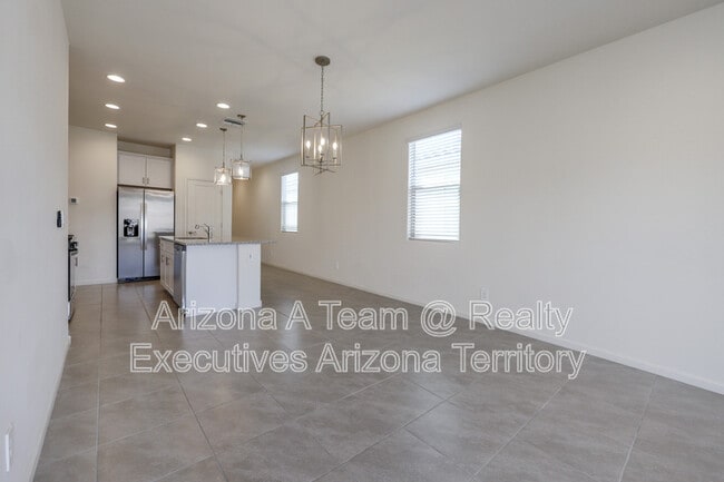Foto del edificio - 4882 E Greenway Wash Dr