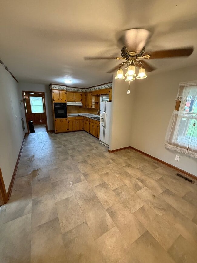 Foto del edificio - 3 Bed/1 Bath House