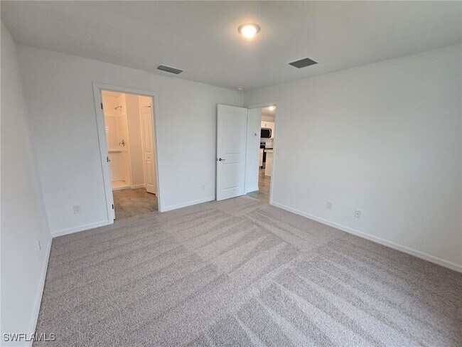 Building Photo - 1407 NW 17th Pl