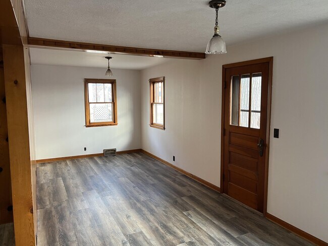 Foto del edificio - 728 Water St SW