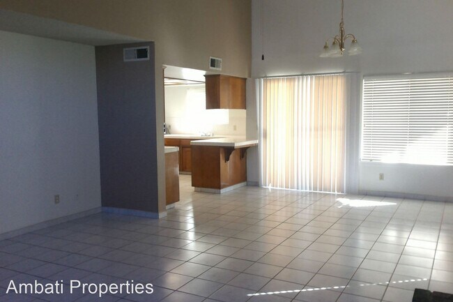 Foto del edificio - 3 br, 3 bath House - 9508 N 10th St.