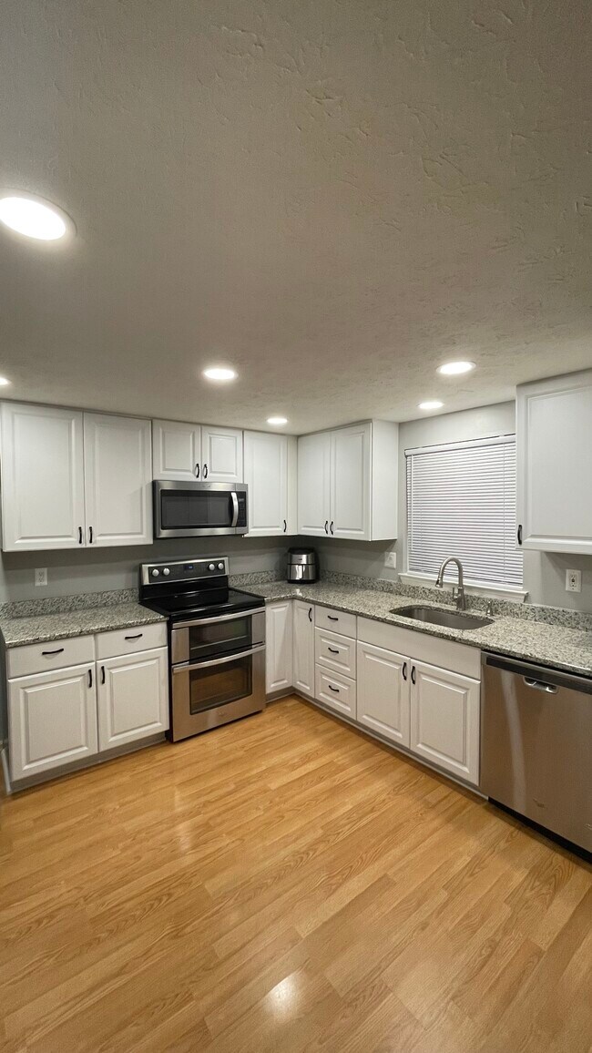 Building Photo - 8559 Wheatfield Way