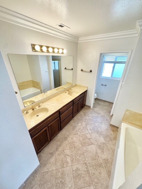 masterbedroom bathroom - 4903 Arvada St