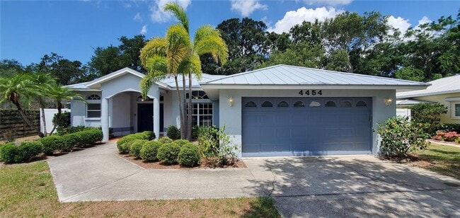 Building Photo - 4454 Hollybrook Way