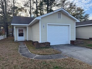 Building Photo - 105 Highland Ct