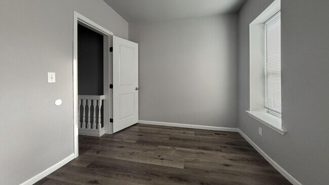 Foto del edificio - 121 N 59th St