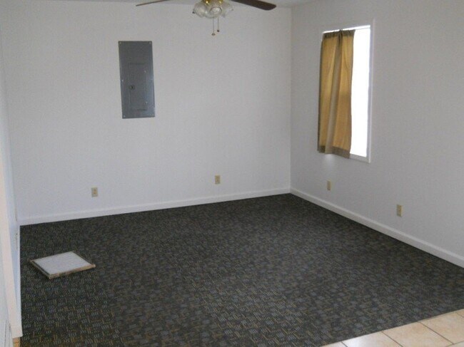 Building Photo - 603 Cote Sans Dessein Rd
