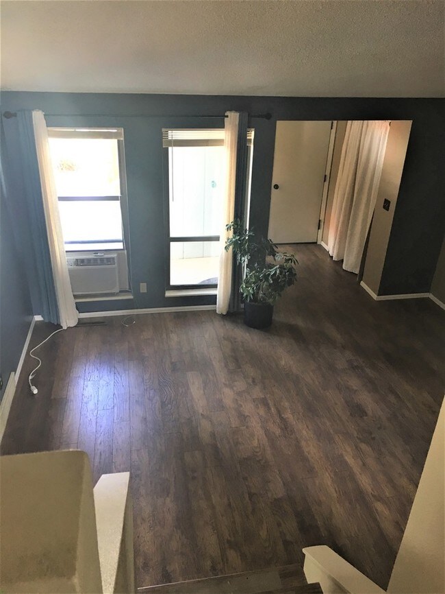 Building Photo - Lovely Duplex in Loveland