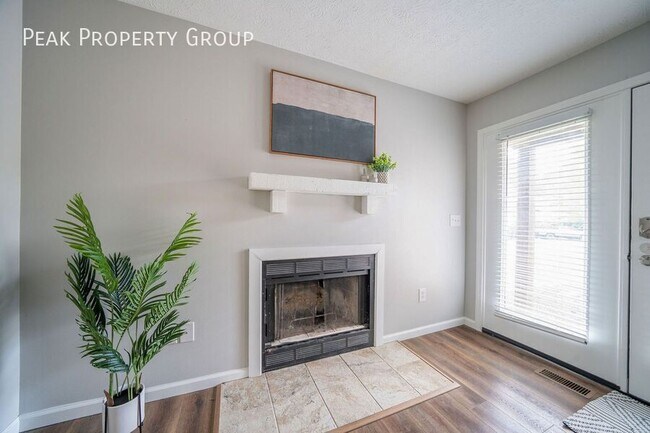 Foto del edificio - 3190 Griggsview Ct