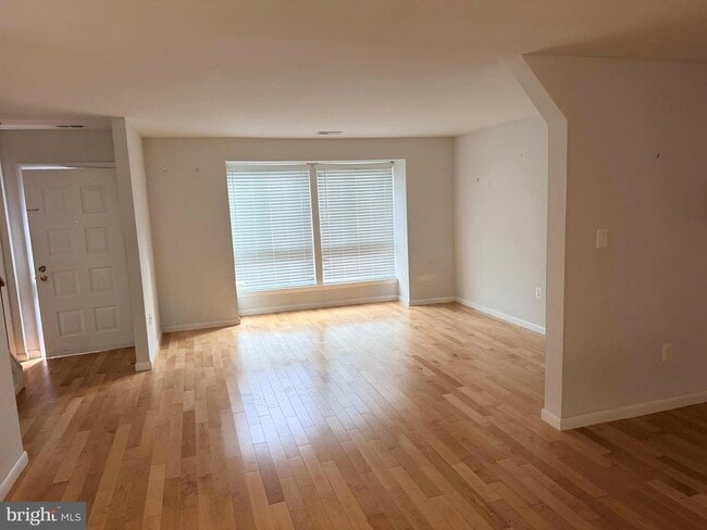 Building Photo - 6062 Hollow Hill Ln