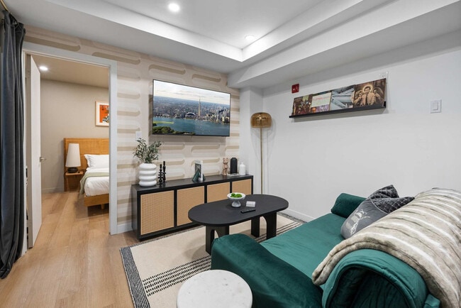 Building Photo - 168 McCaul St