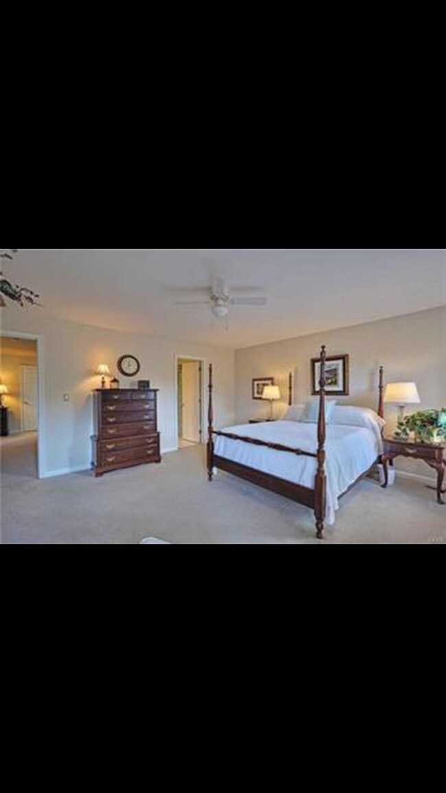 Foto del edificio - 2162 Rolling Meadow Dr