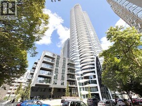 Building Photo - 1033 Nelson St.