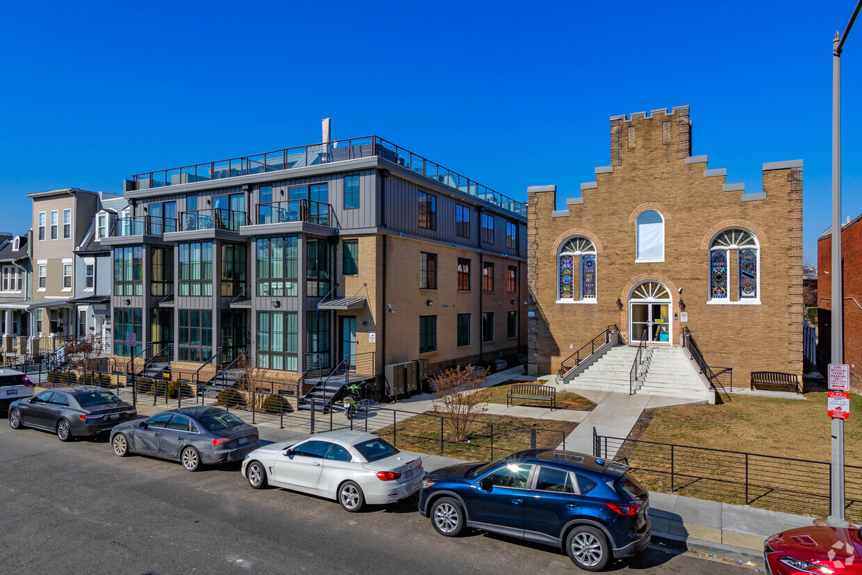 625-633 Park Rd NW - 625 Park Rd NW