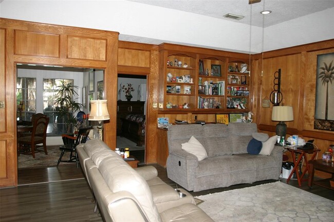 Foto del edificio - 2708 St Andrews Pl