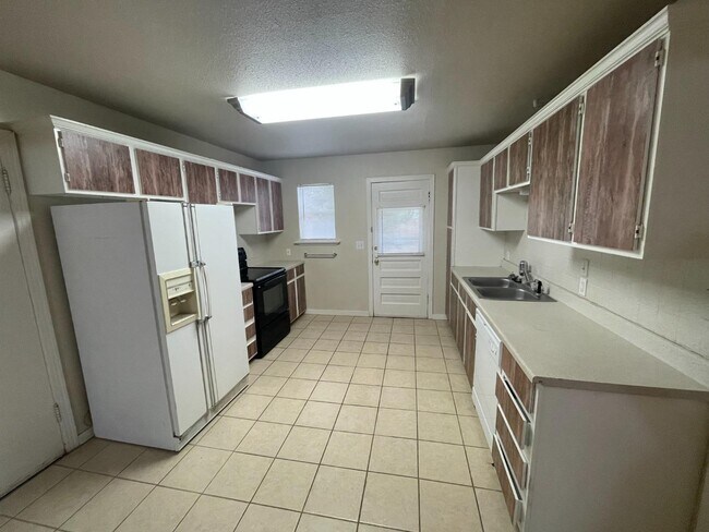 Foto del edificio - 2507 Kenosha Ave