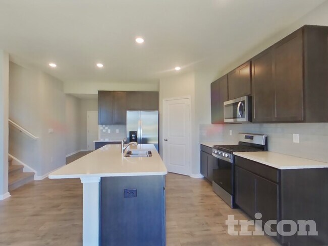 Foto del edificio - 1658 Fairmount Dr