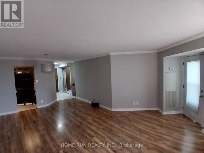 Building Photo - 151 Bay St