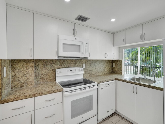 Foto del edificio - 9401 SW 4th St