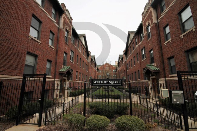 Building Photo - 3304 W Schubert Ave