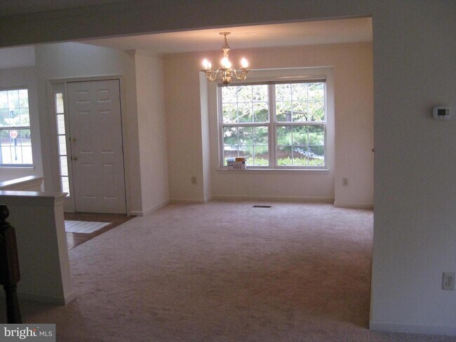 Building Photo - 149 Medinah Dr