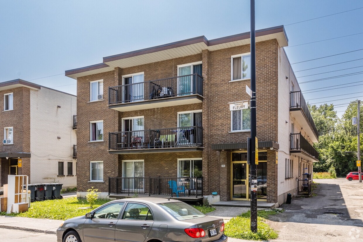 Building Photo - 10486 Tsse Fleury
