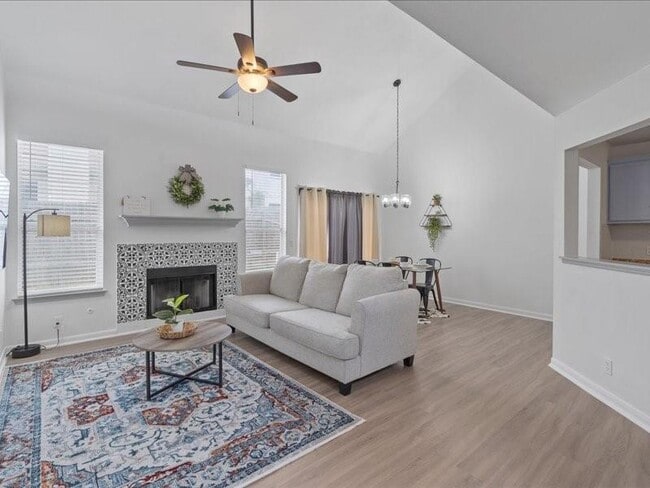 Building Photo - 5303 Edenbourgh Ln