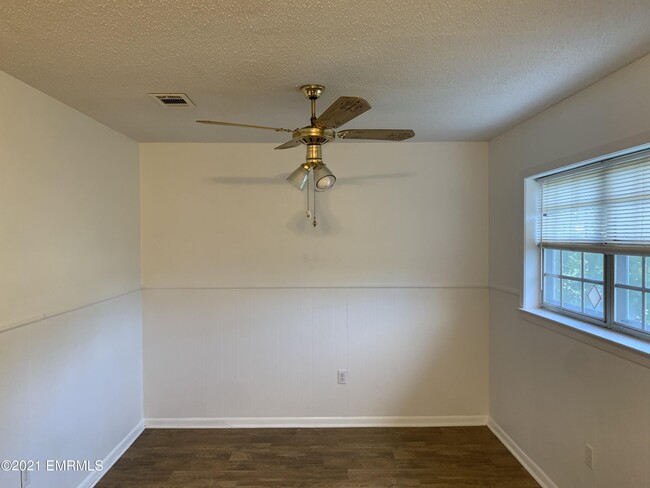 Building Photo - 5120 B Pl