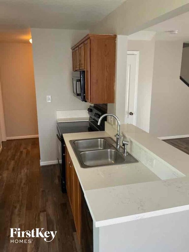 Building Photo - 4426 Cochran Farm Ln