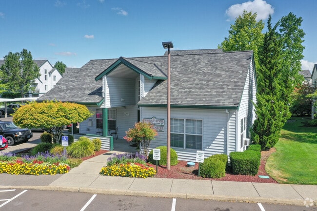 Building Photo - Oak Glen Apartments