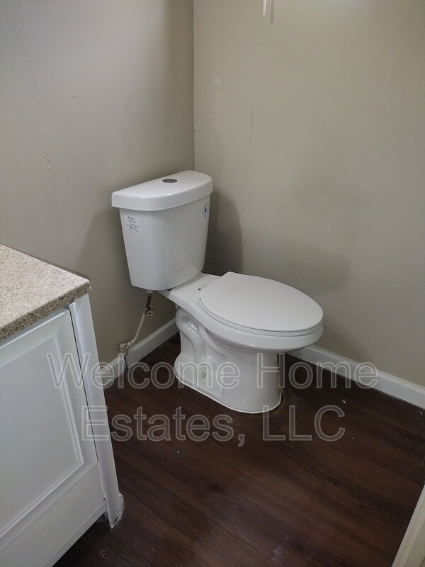 Foto del edificio - 110 E Prince Rd