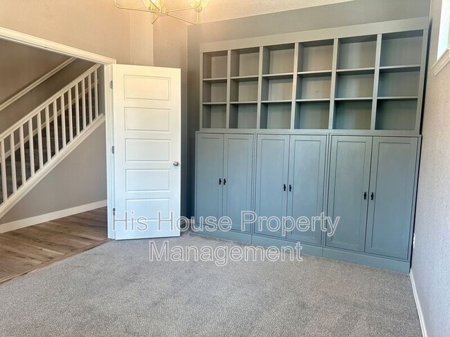 Building Photo - 2278 Stonefish Dr