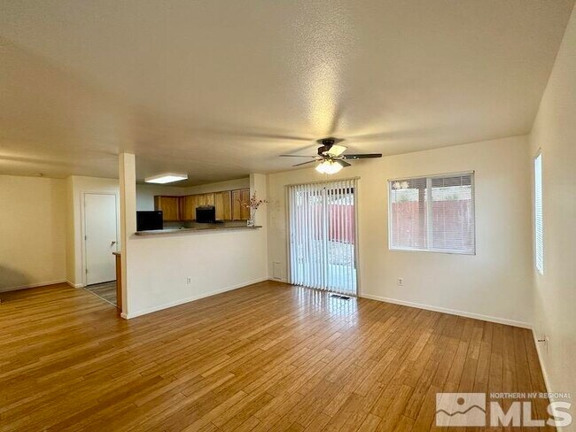 Foto del edificio - 8718 Sunset Breeze Dr