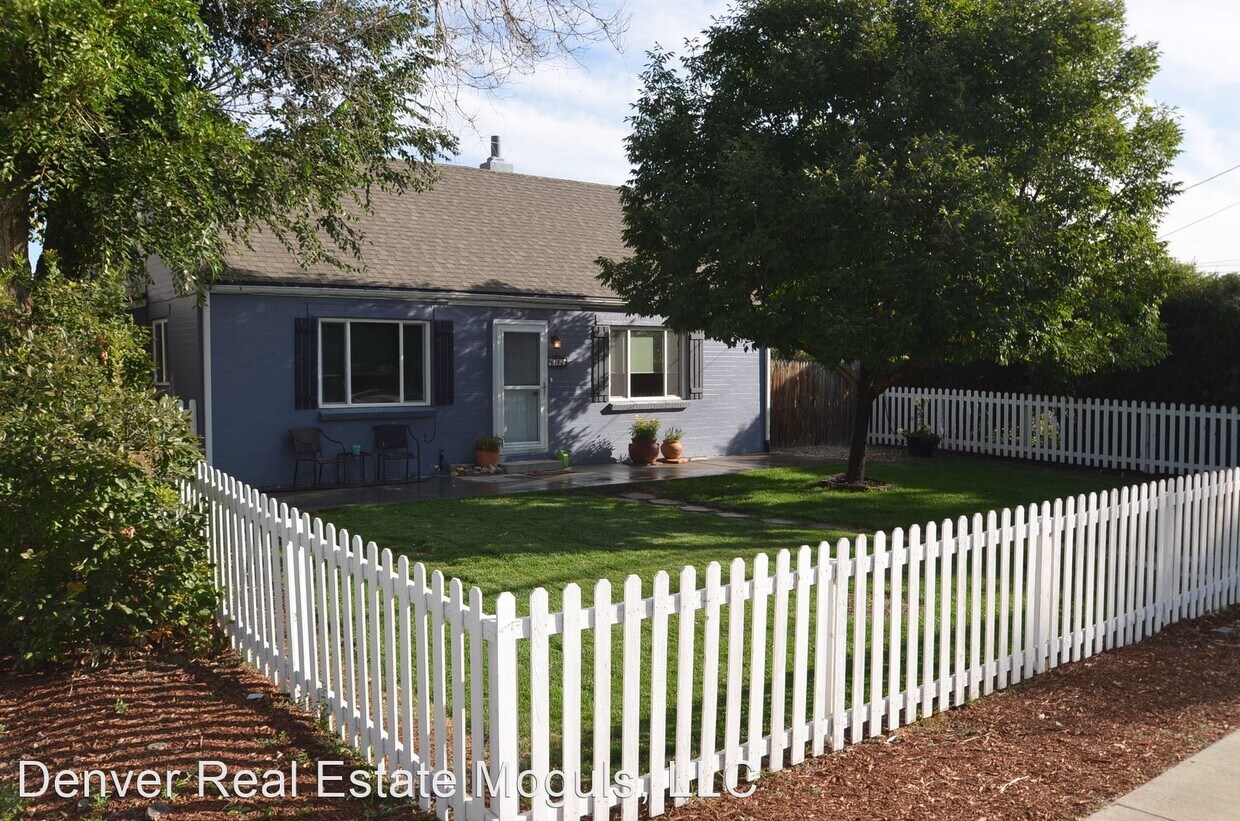 Primary Photo - 3 br, 2 bath House - 4765 E. Iliff Ave.