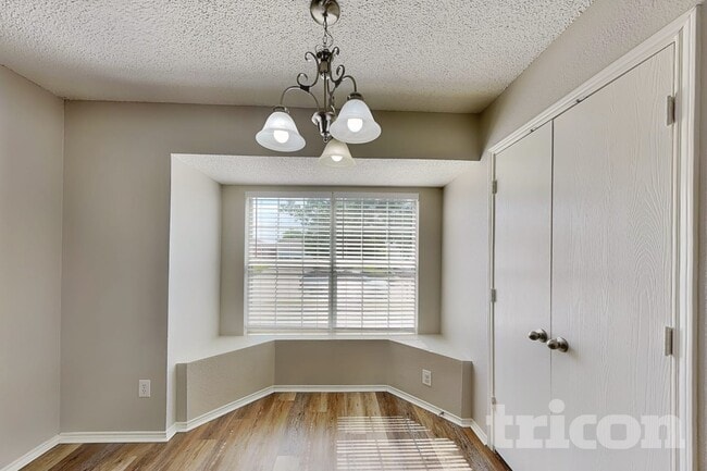 Building Photo - 2516 Concina Way