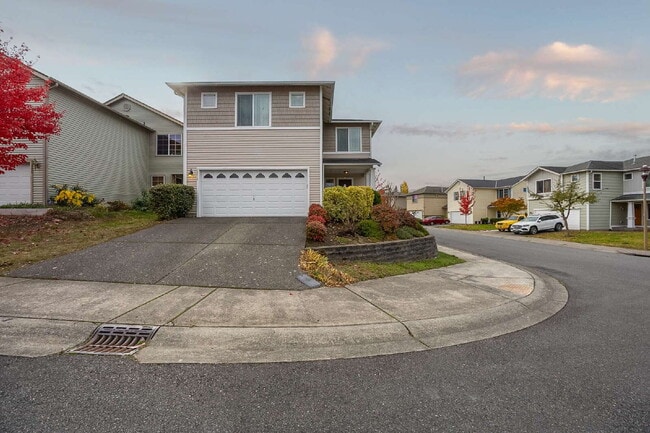 Foto del edificio - Spacious 3 Bedroom 2.5 Bathroom Rental Pro...