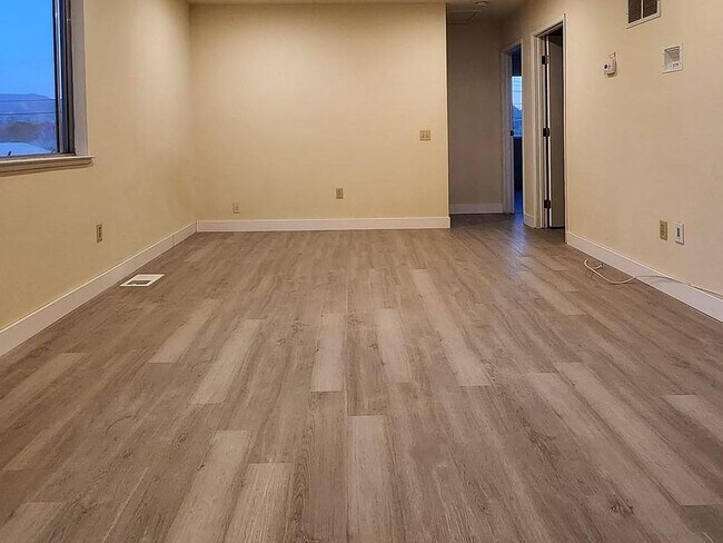 Foto del edificio - 3885 Chestnut Ave