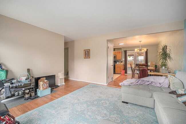 Foto del edificio - Beautiful 3 Bed 2.5 Single Family Home in ...