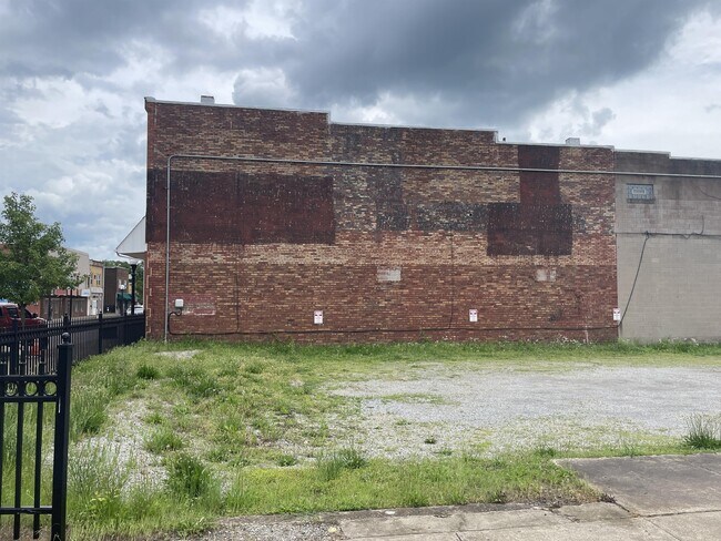 Foto del edificio - 506 Midland Ave