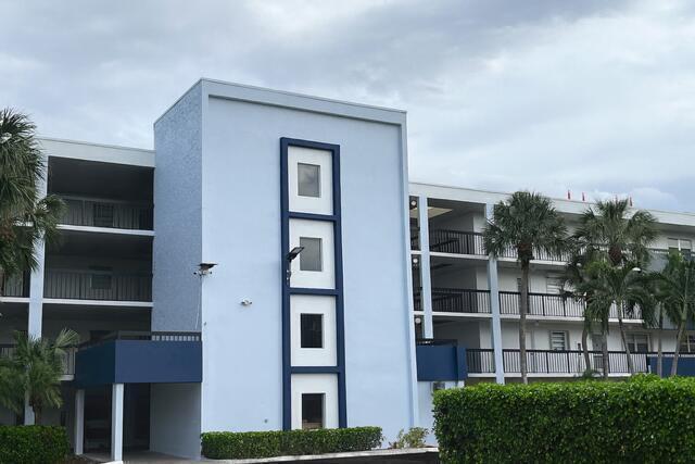 Foto del edificio - 6200 NW 2nd Ave