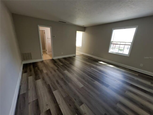 Building Photo - 13824 Orange Sunset Dr