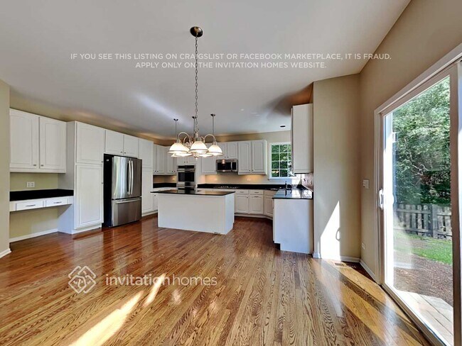 Foto del edificio - 7401 Brentwood Ln