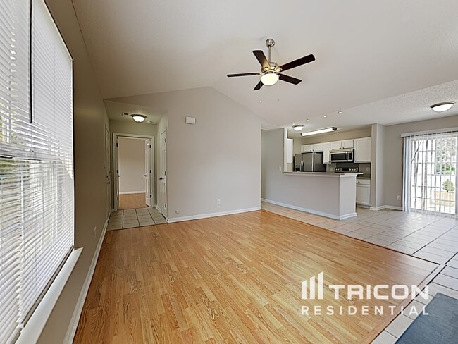 Foto del edificio - 107 Everett Park Dr
