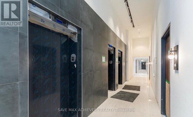 Photo du bâtiment - 2782 Barton St E