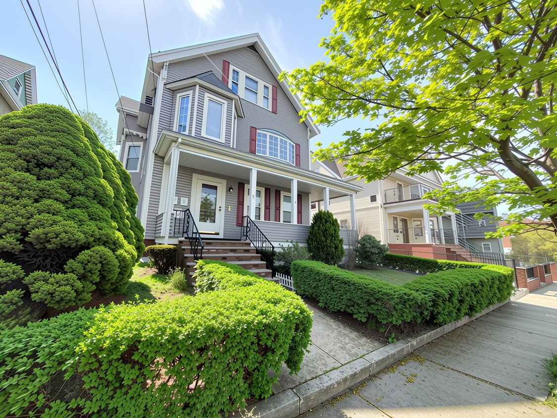 Primary Photo - 17 Upham St