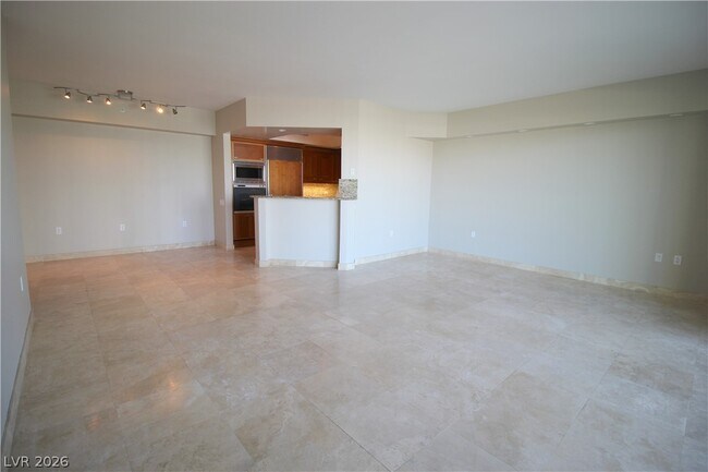 Building Photo - 2777 Paradise Rd