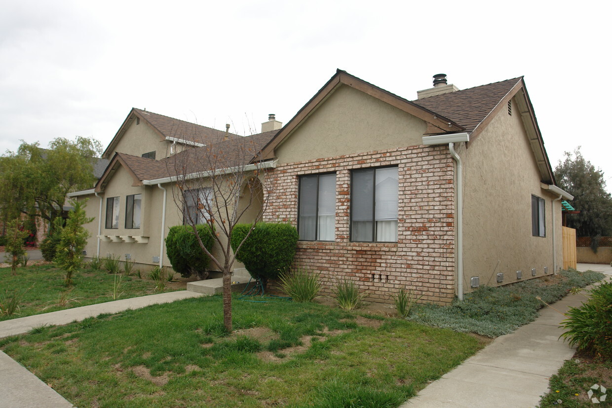 Foto principal - 4972 Edgar Ct